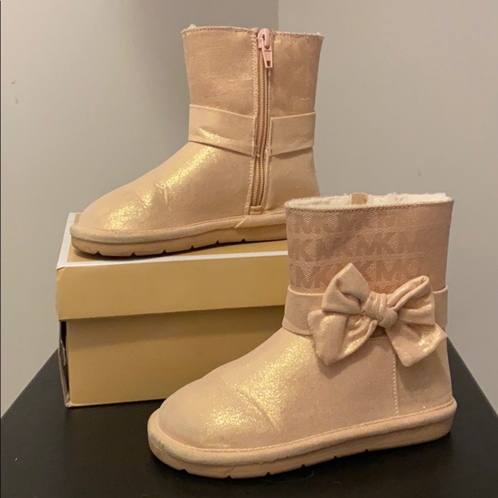 Blush pink Girls Michael Kors shoes size 9 toddler